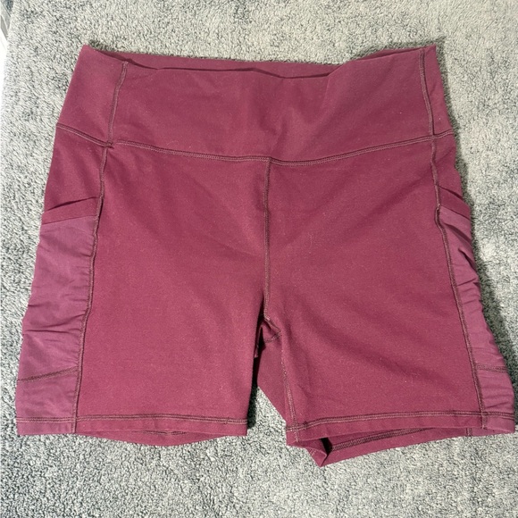 Fabletics Pants - Fabletics Powerhold High Waisted Shorts- Burgandy Size XL